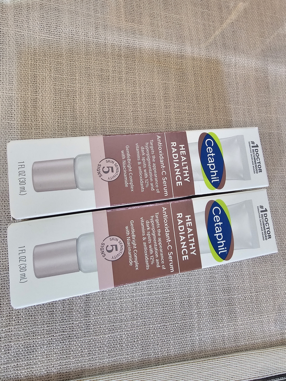 Cetaphil Healthy Radiance Antioxidant-C Serum - Pink/White Packaging